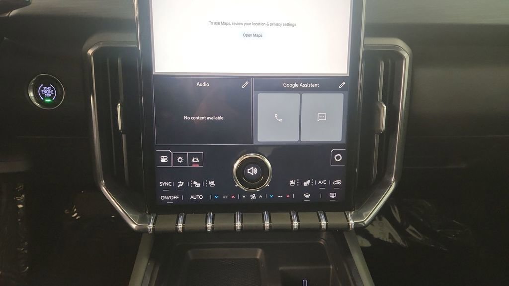 Used 2024 GMC Acadia AT4 w/ Luxury Package image 18