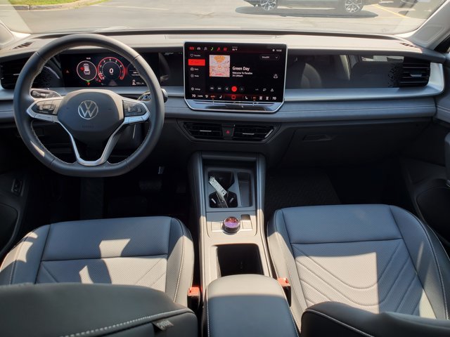 New 2026 Volkswagen Tiguan SE AWD/4WD image 12