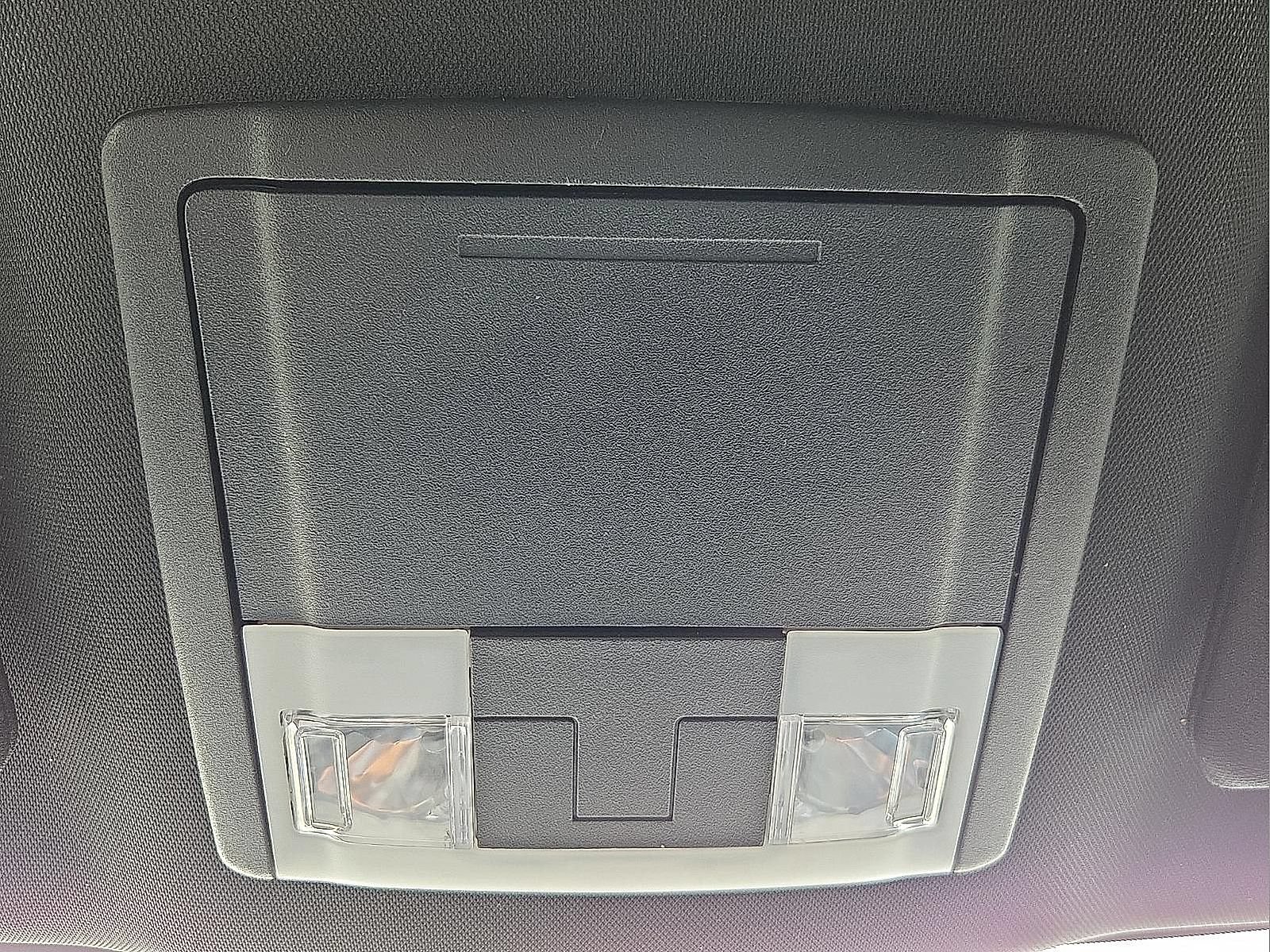 Used 2018 Ford Explorer XLT FWD image 22