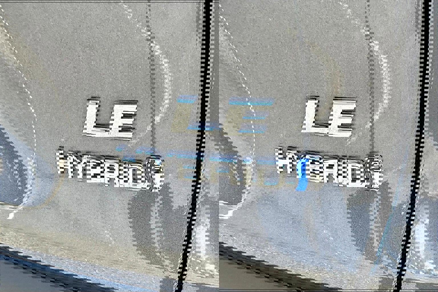 Used 2022 Toyota RAV4 LE image 8