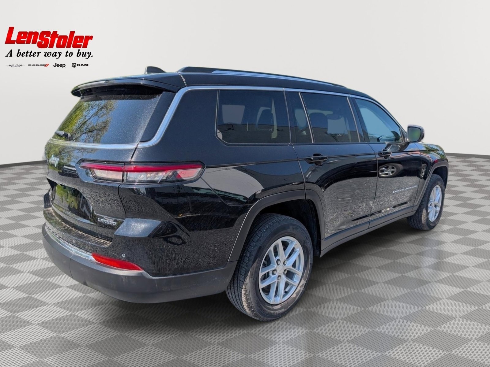 Used 2024 Jeep Grand Cherokee L Laredo AWD/4WD image 5