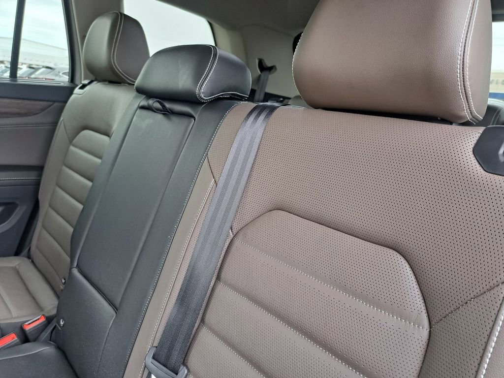 Used 2025 Volkswagen Atlas SEL image 25