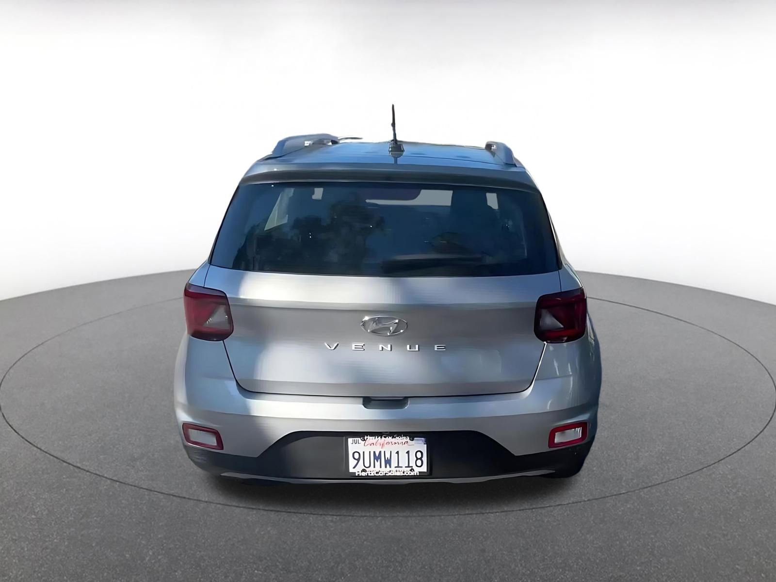 Used 2025 Hyundai Venue SEL image 12