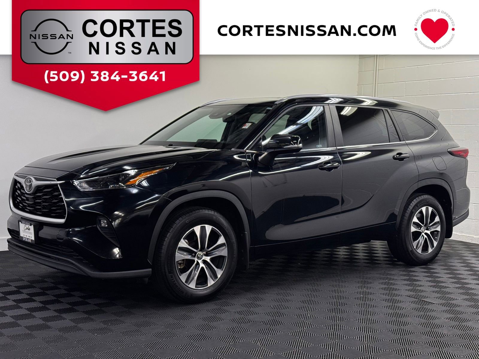 Used 2024 Toyota Highlander XLE