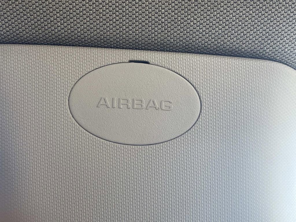 Used 2019 Chevrolet Trax LT w/ LT Convenience Package image 29