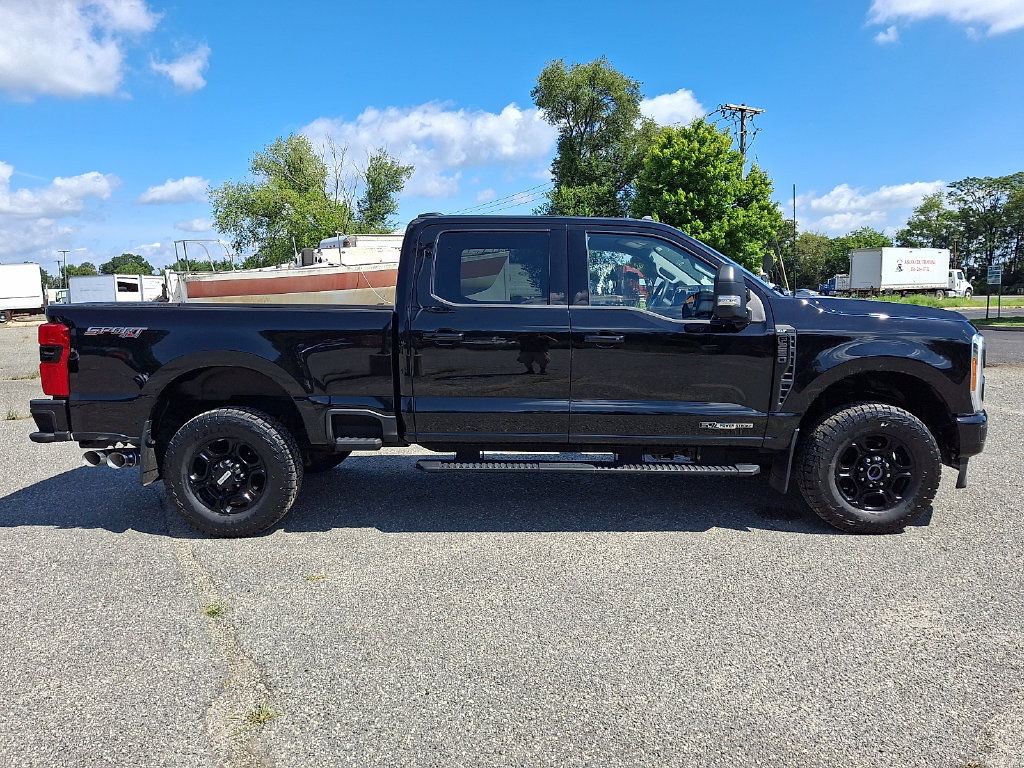 Used 2023 Ford F250 XLT w/ XLT Premium Package AWD/4WD image 13