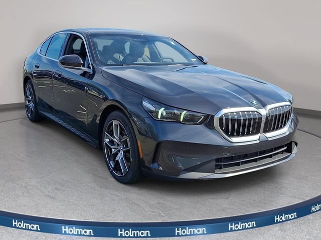 New 2026 BMW 540i xDrive AWD/4WD image 3