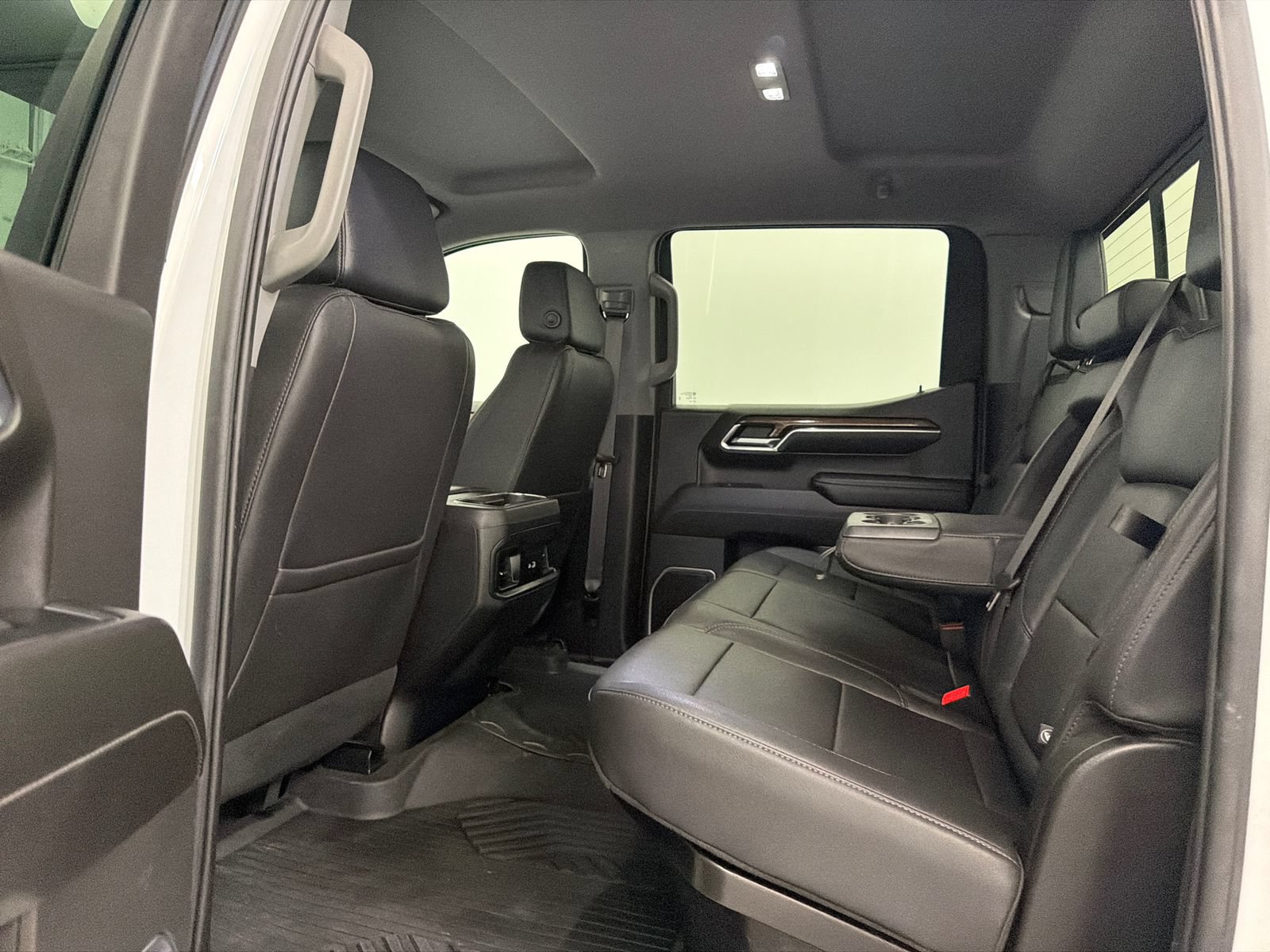 Used 2024 Chevrolet Silverado 1500 RST w/ Convenience Package II AWD/4WD image 15