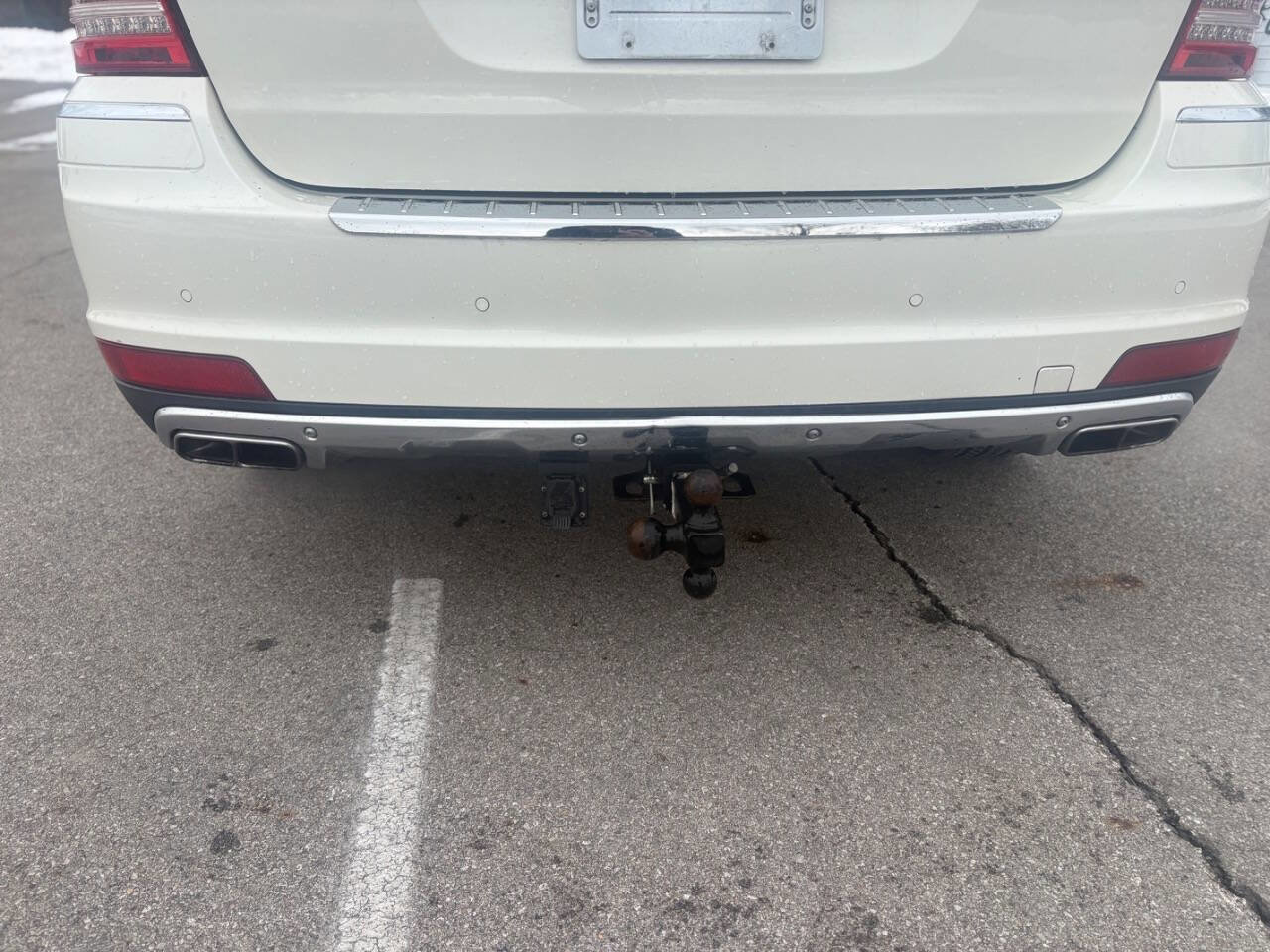 Used 2011 Mercedes-Benz GL 550 4MATIC image 11