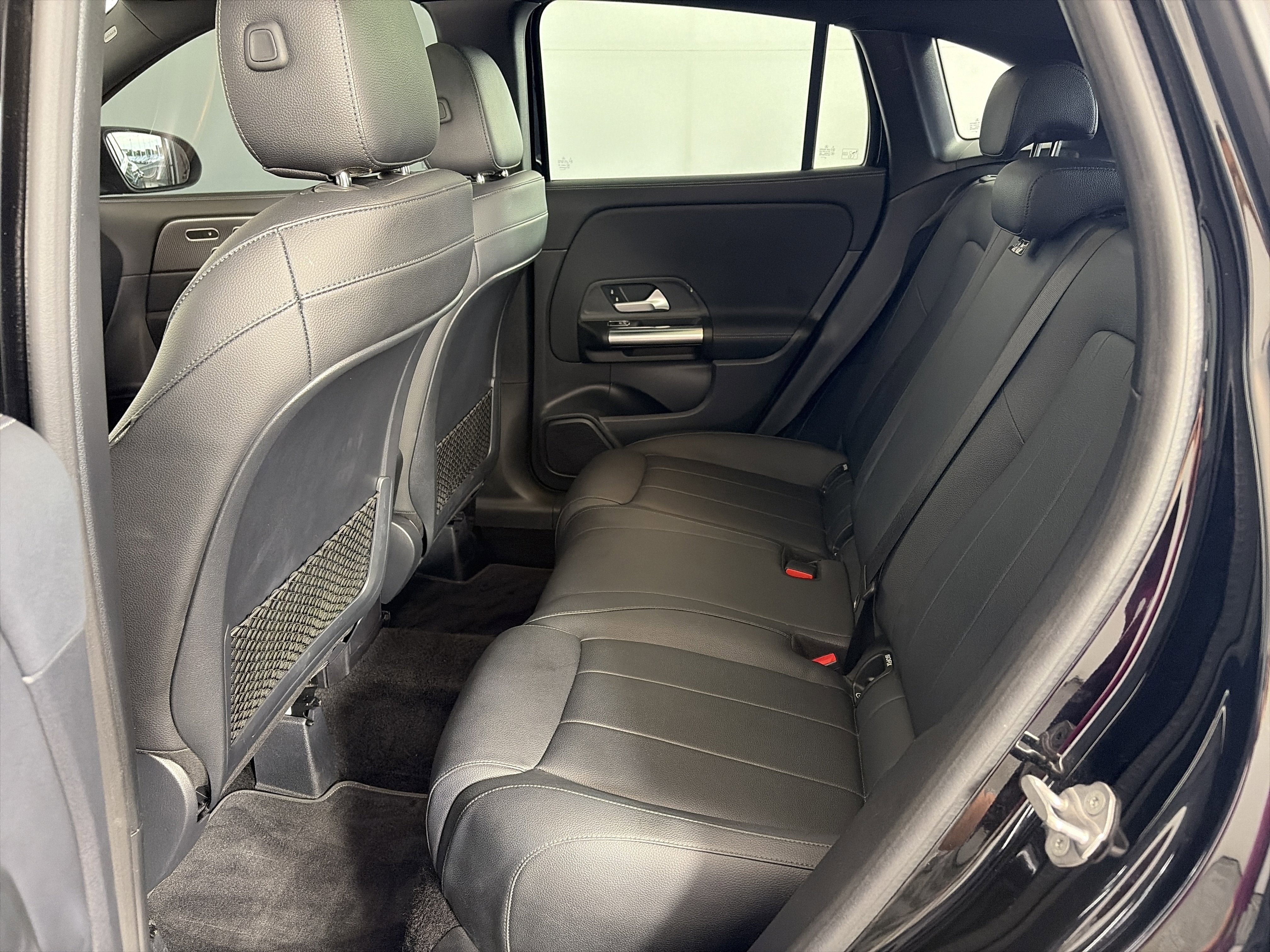 Used 2021 Mercedes-Benz GLA 250 4MATIC image 9