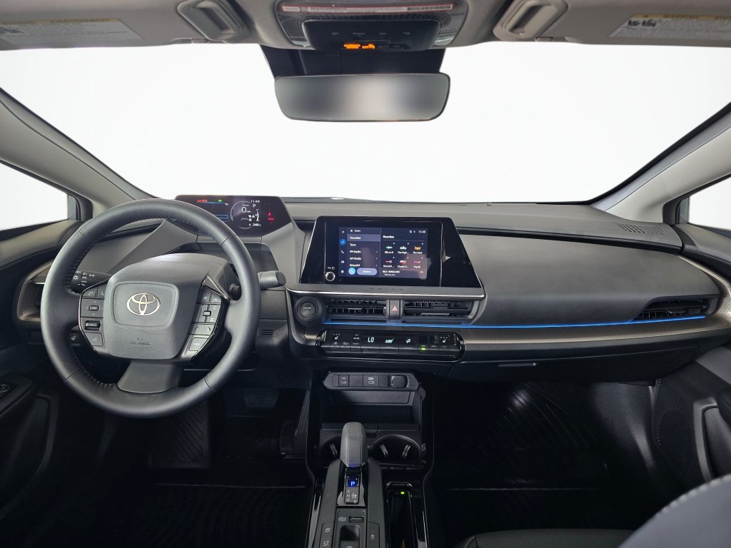 Used 2025 Toyota Prius XLE AWD/4WD image 34