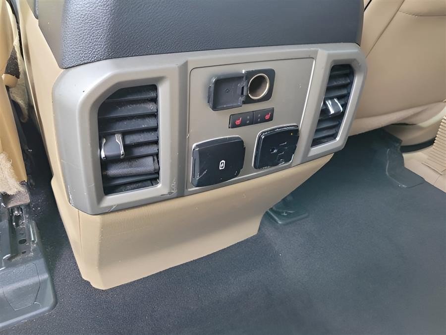 Used 2017 Ford F150 Lariat w/ Equipment Group 502A Luxury AWD/4WD image 12