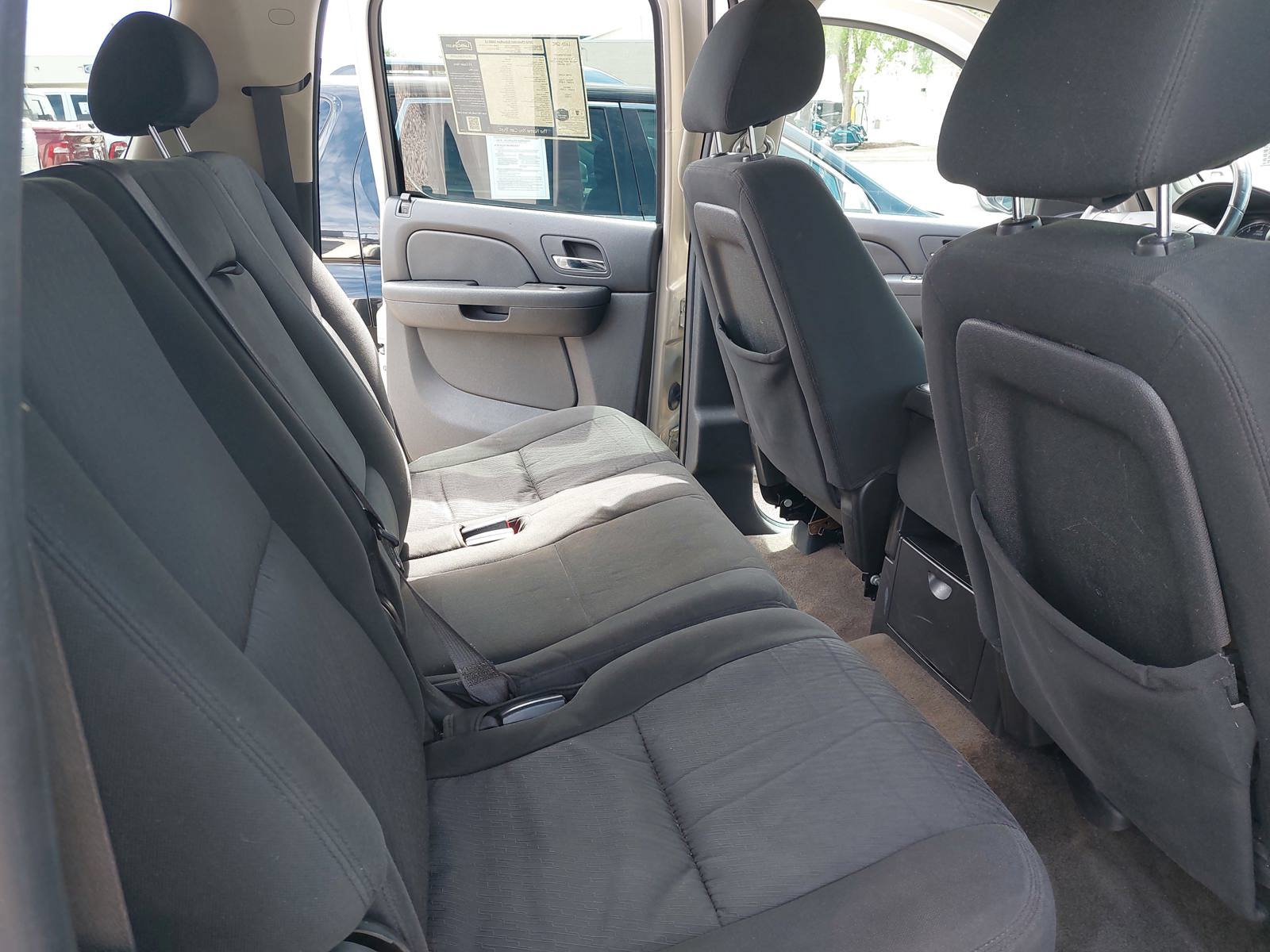 Used 2010 Chevrolet Suburban LS RWD image 11