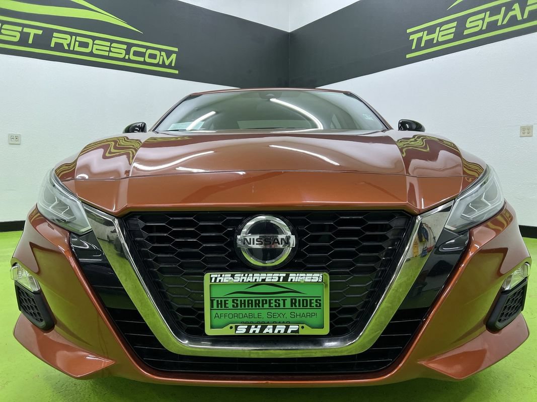 Used 2020 Nissan Altima 2.5 SR w/ Premium Package FWD image 3
