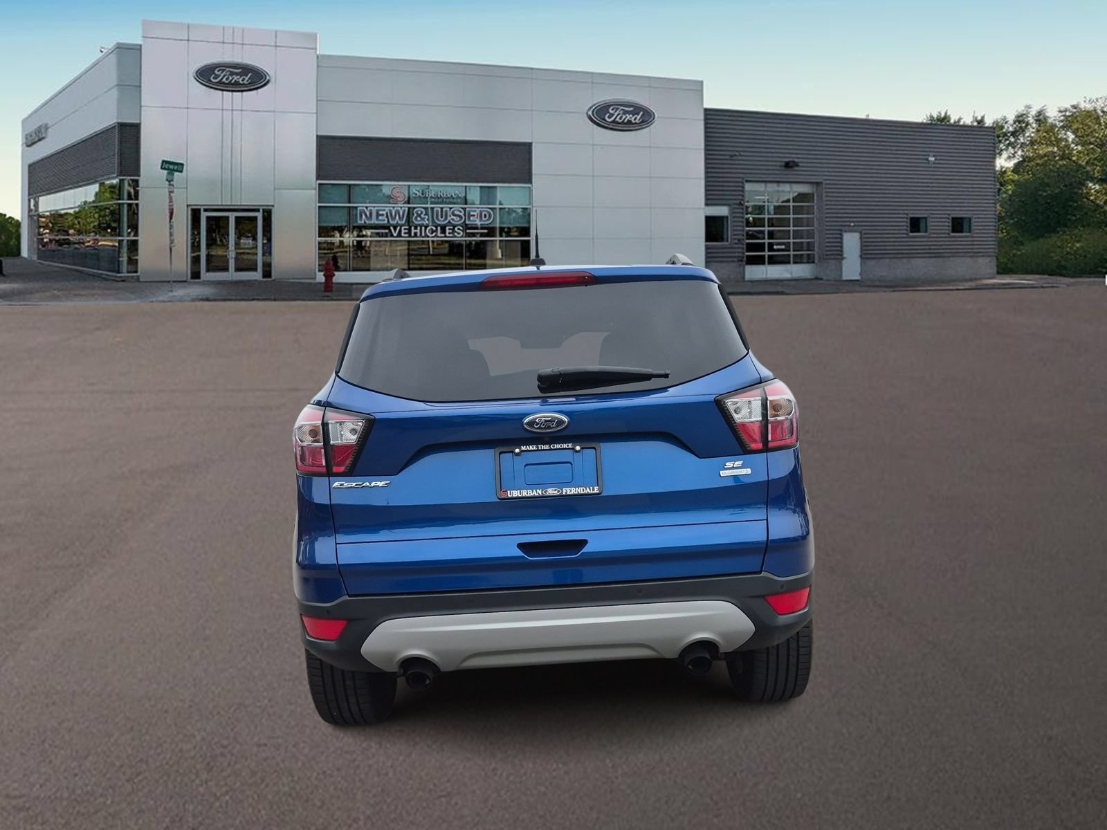 Used 2017 Ford Escape SE w/ Equipment Group 201A FWD image 8