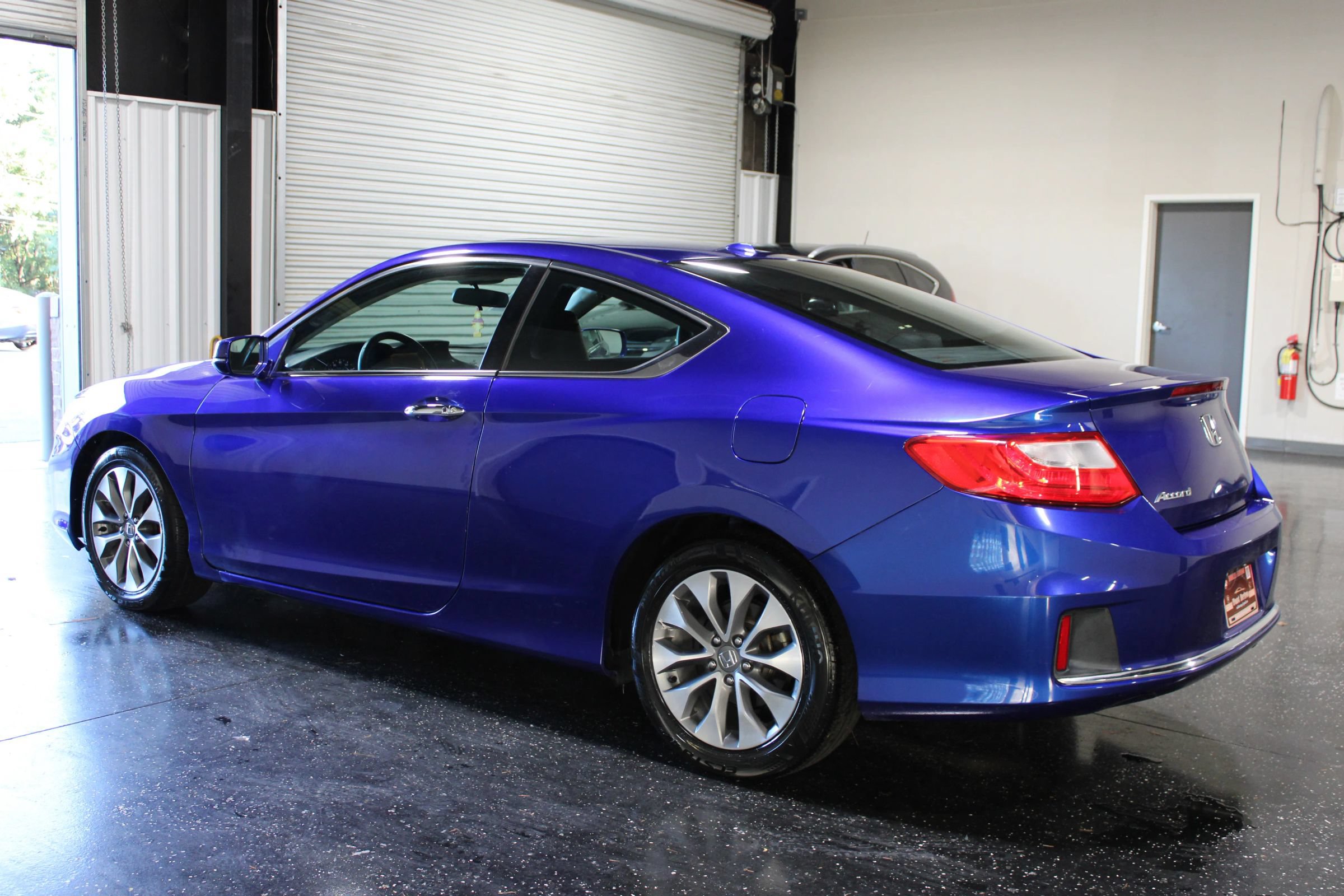 Used 2013 Honda Accord EX-L image 5