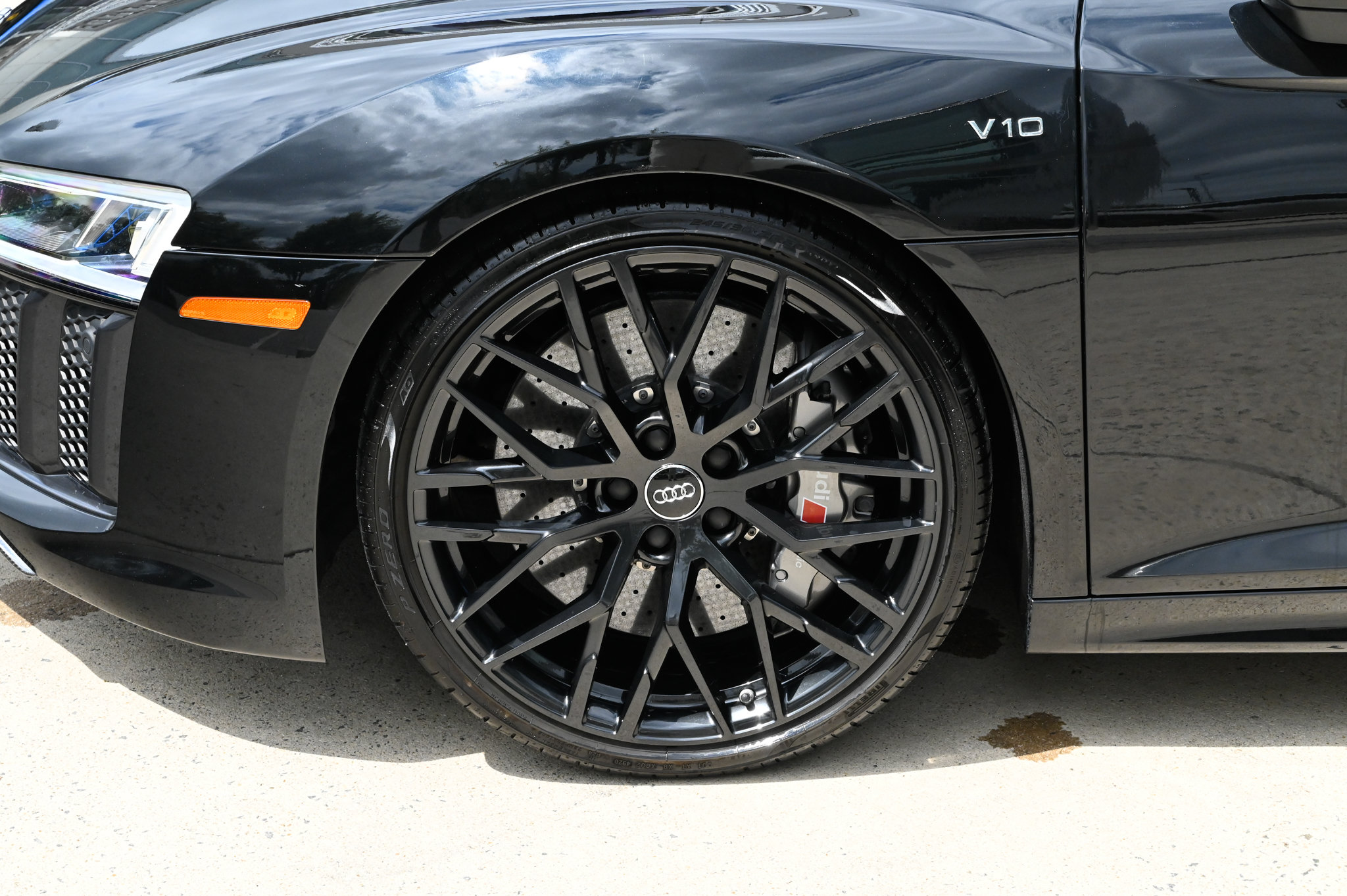 Used 2018 Audi R8 V10 plus AWD/4WD image 9