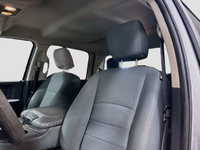 Used 2017 RAM 3500 Tradesman w/ Chrome Appearance Group AWD/4WD image 12