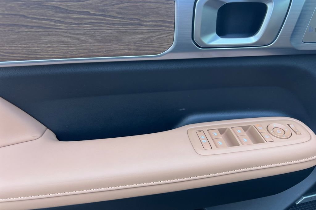 New 2026 Hyundai Santa Fe Limited image 9