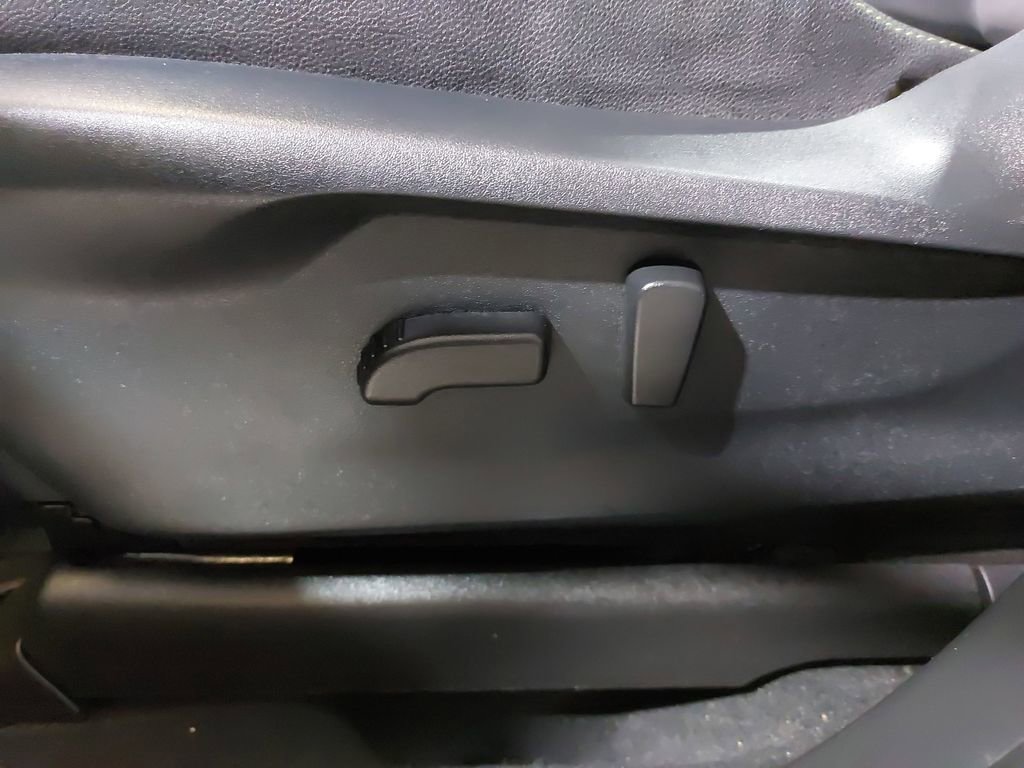 Used 2023 Subaru Ascent Onyx Edition image 30