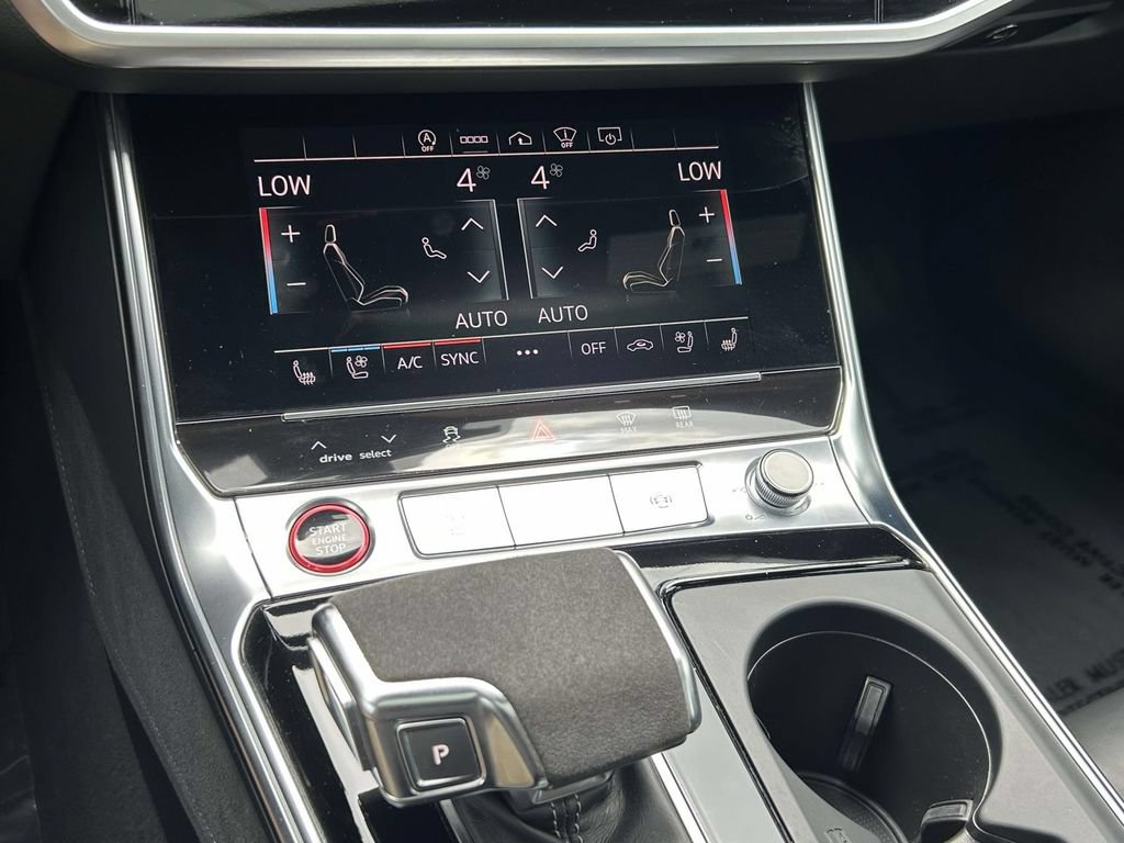 Used 2022 Audi RS 6 w/ Executive Package AWD/4WD image 26