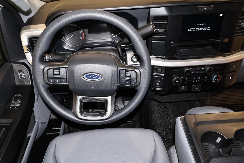 New 2026 Ford F550 4x4 Regular Cab Super Duty image 13