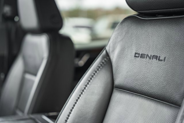 Used 2025 GMC Sierra 1500 Denali image 40