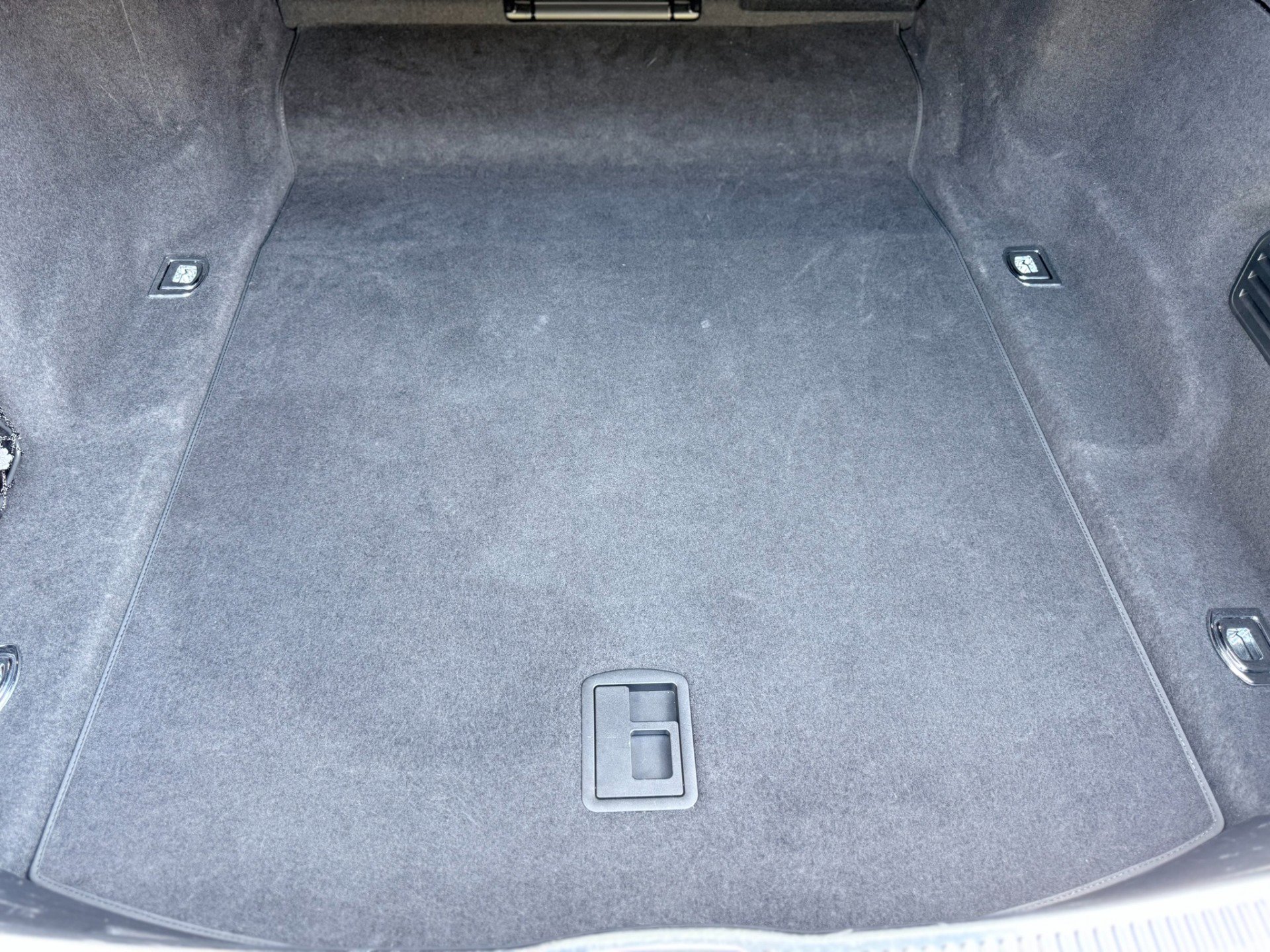 Used 2020 Audi S8 L image 71