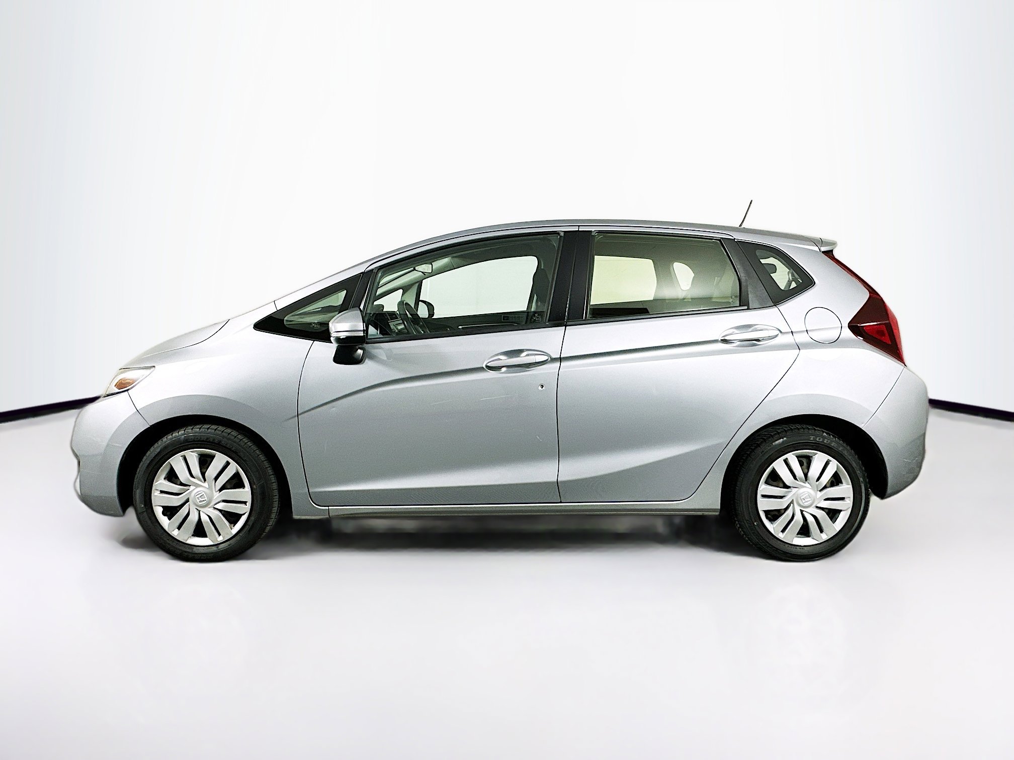 Used 2017 Honda Fit LX image 4