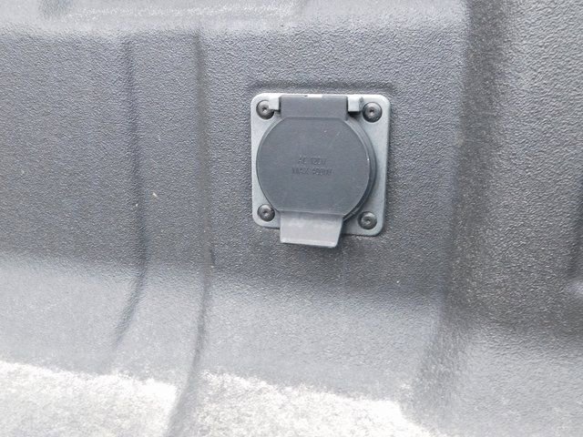 Used 2024 Chevrolet Colorado Z71 w/ Z71 Convenience Package 2 image 8