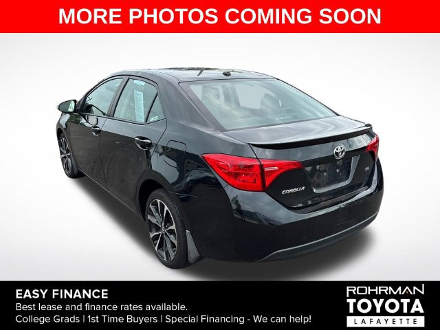 Used 2017 Toyota Corolla SE w/ SE Premium Package FWD image 3