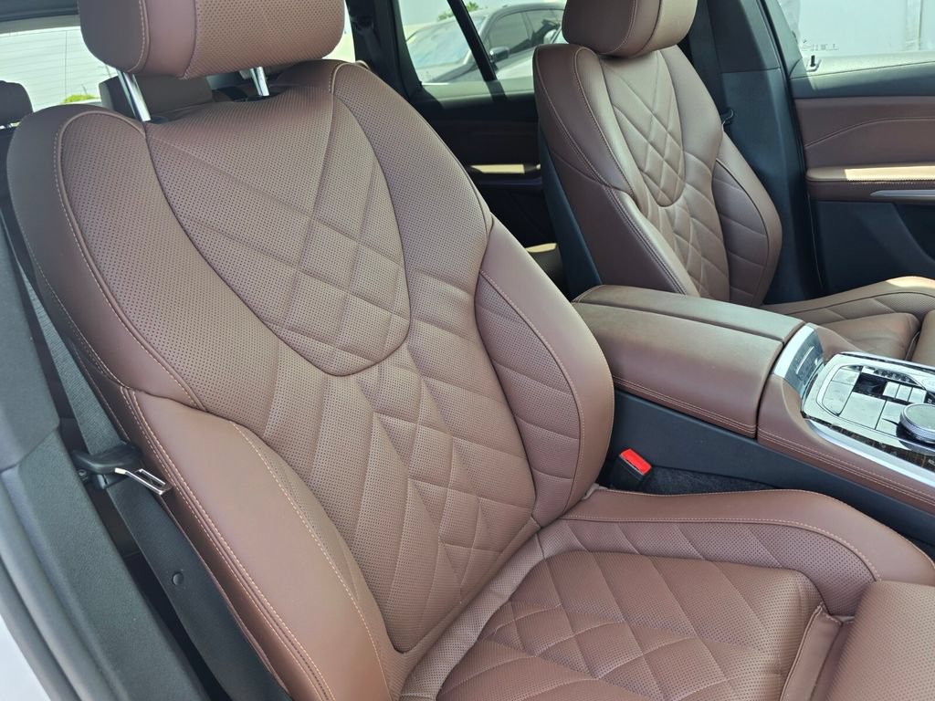 Used 2025 BMW X5 sDrive40i w/ Parking Assistance Package RWD image 26