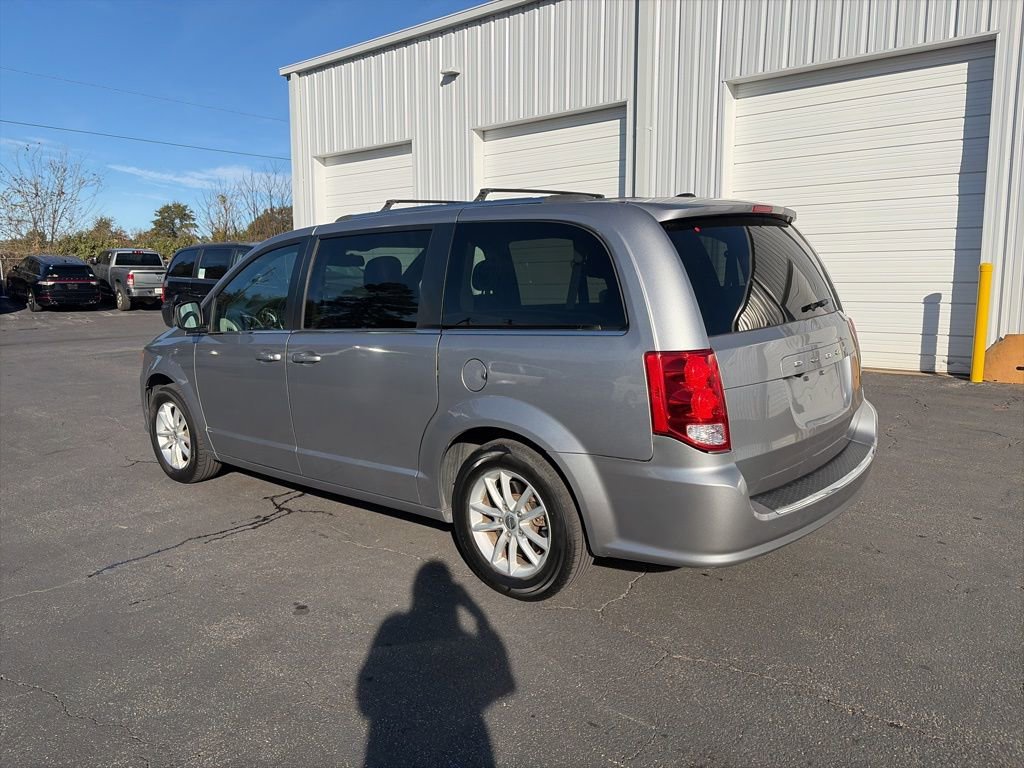 Used 2020 Dodge Grand Caravan SXT image 5