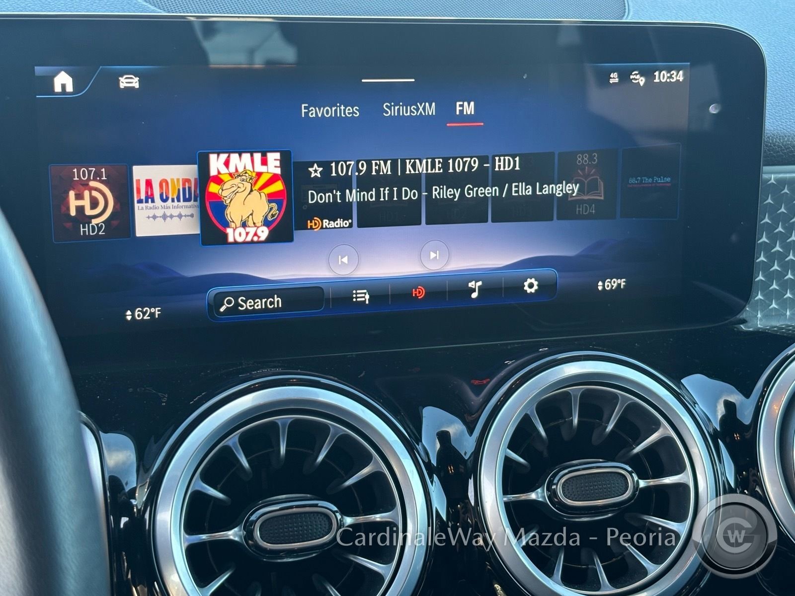 Used 2024 Mercedes-Benz EQB 300 300 image 21