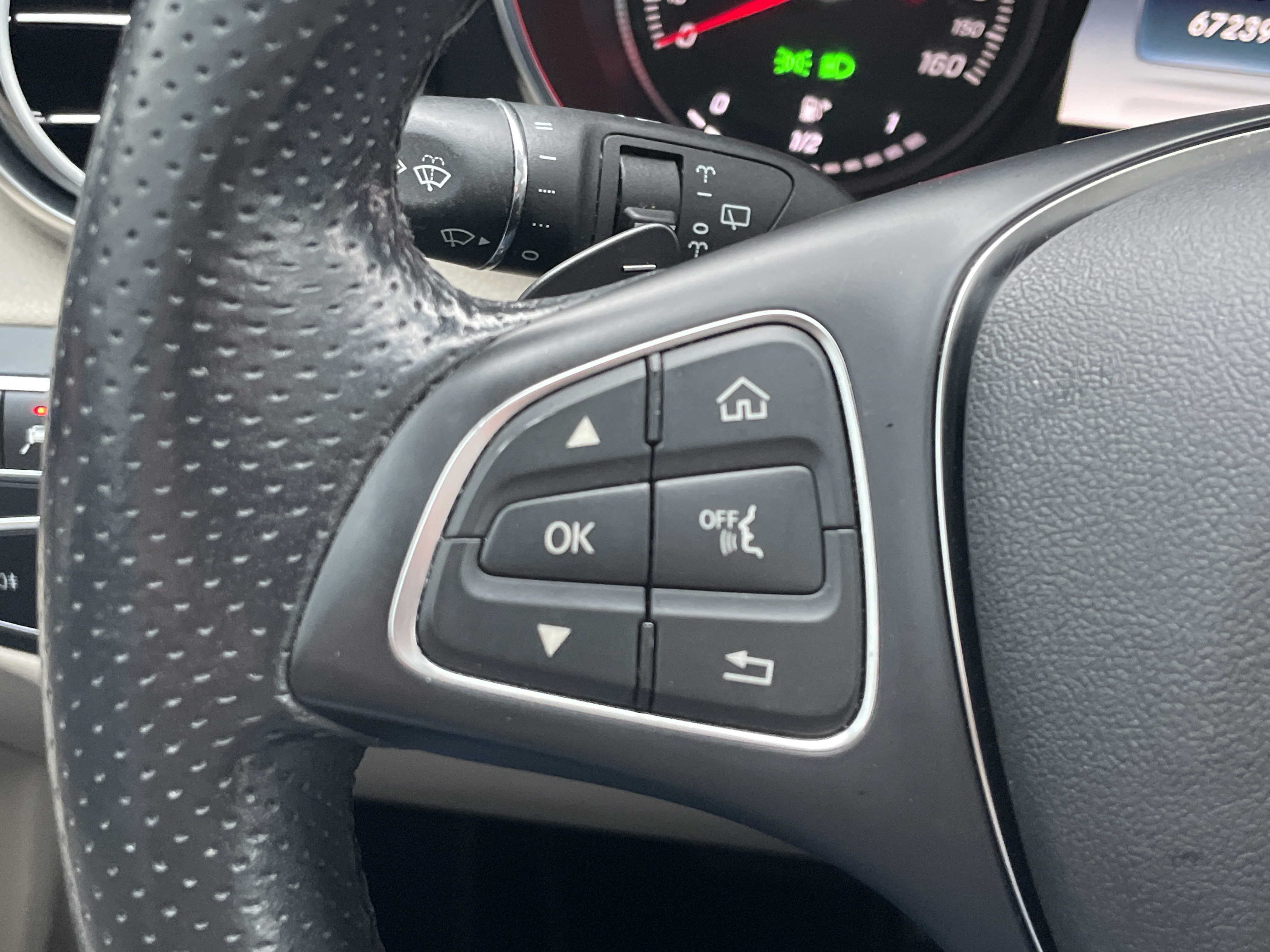 Used 2019 Mercedes-Benz GLC 300 image 28