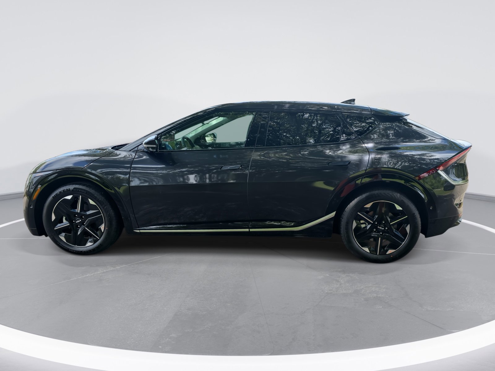 New 2025 Kia EV6 Wind image 8