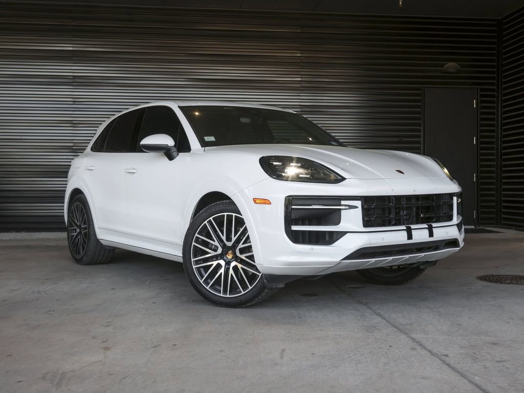 Certified 2024 Porsche Cayenne AWD/4WD image 9