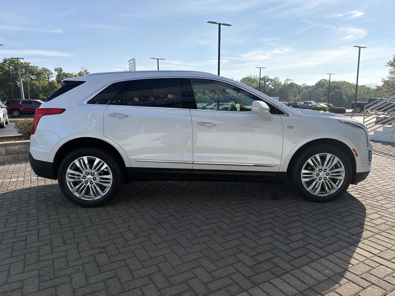 Used 2019 Cadillac XT5 Premium Luxury AWD/4WD image 6