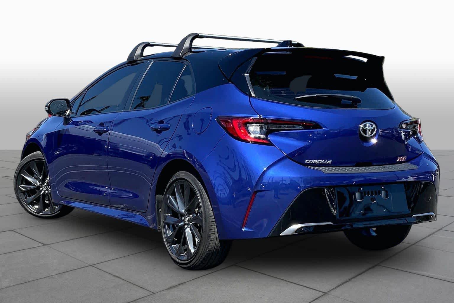 Certified 2025 Toyota Corolla XSE FWD image 11