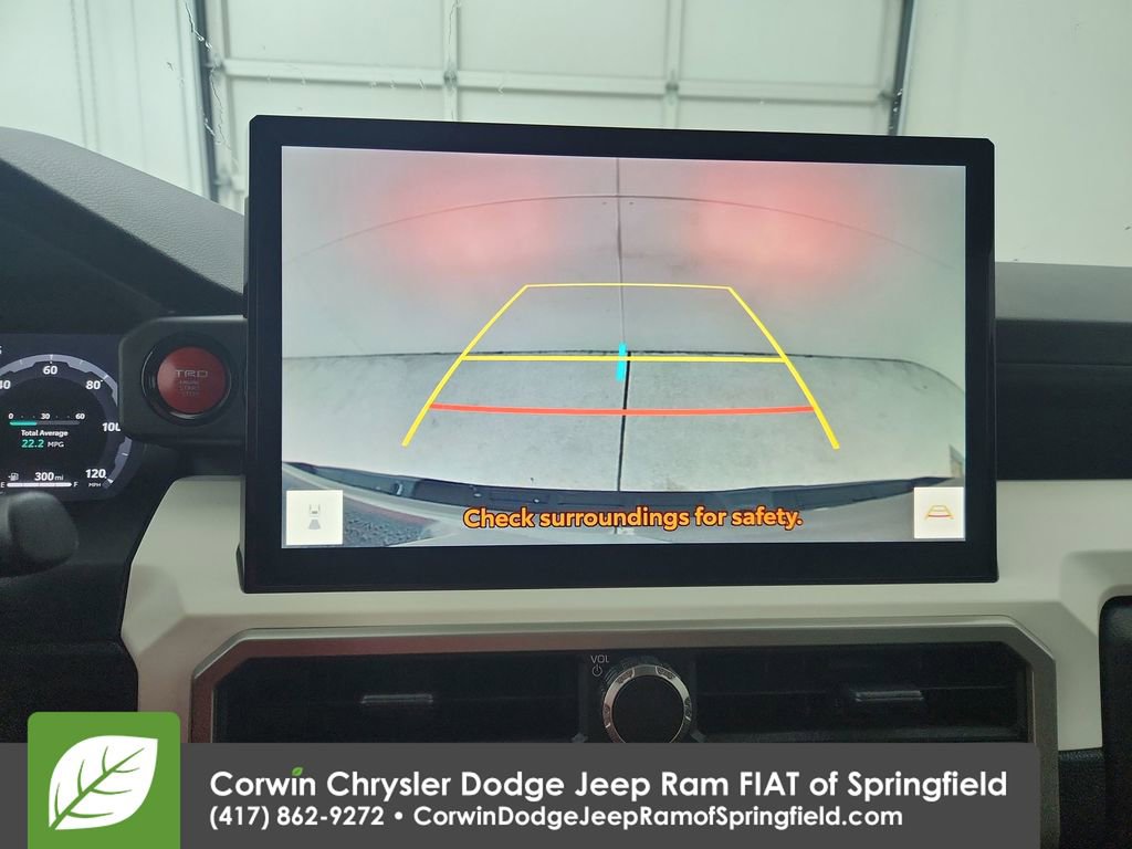 Used 2024 Toyota Tacoma TRD Off-Road image 17