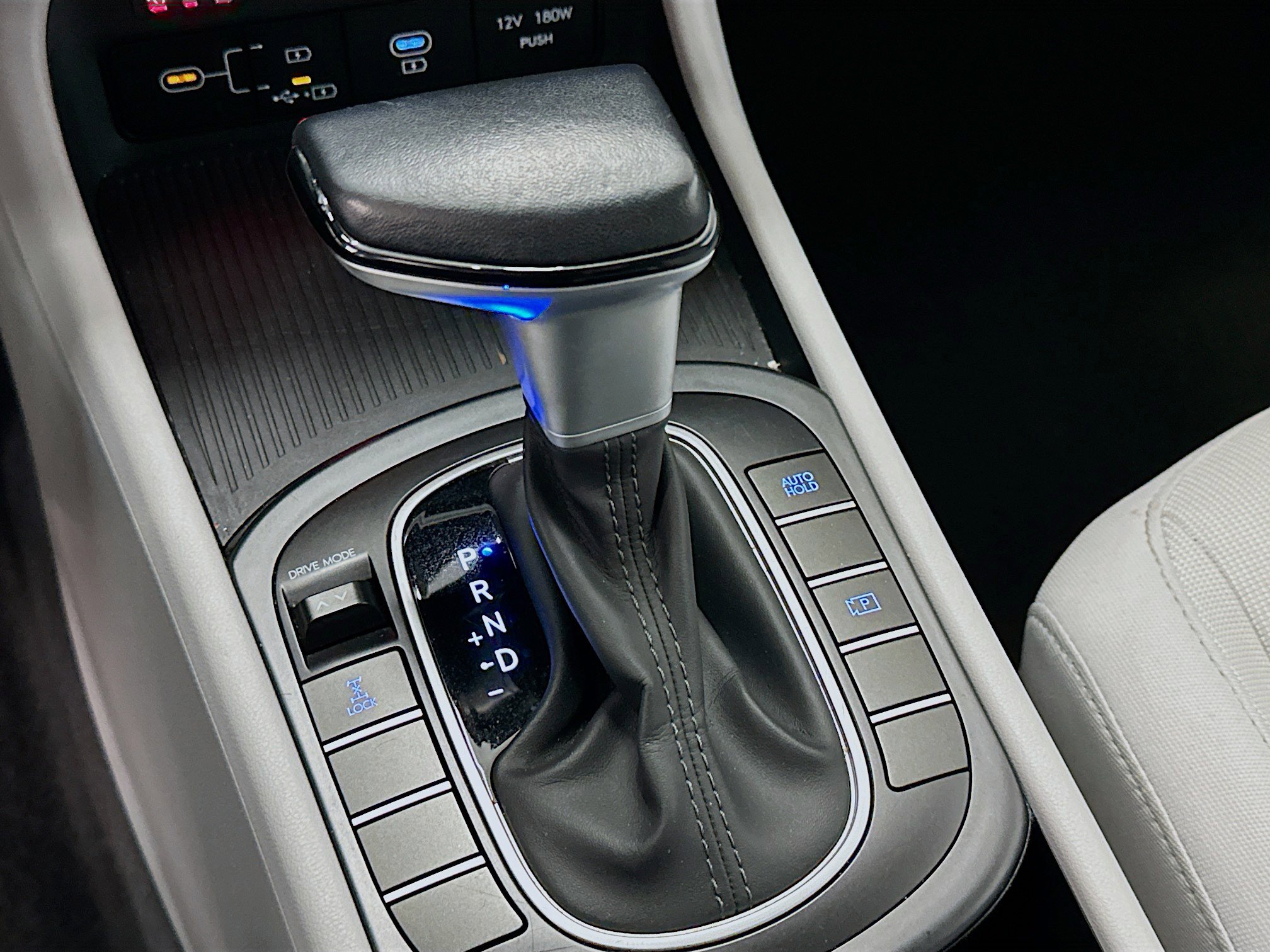 Used 2024 Hyundai Kona SEL image 24