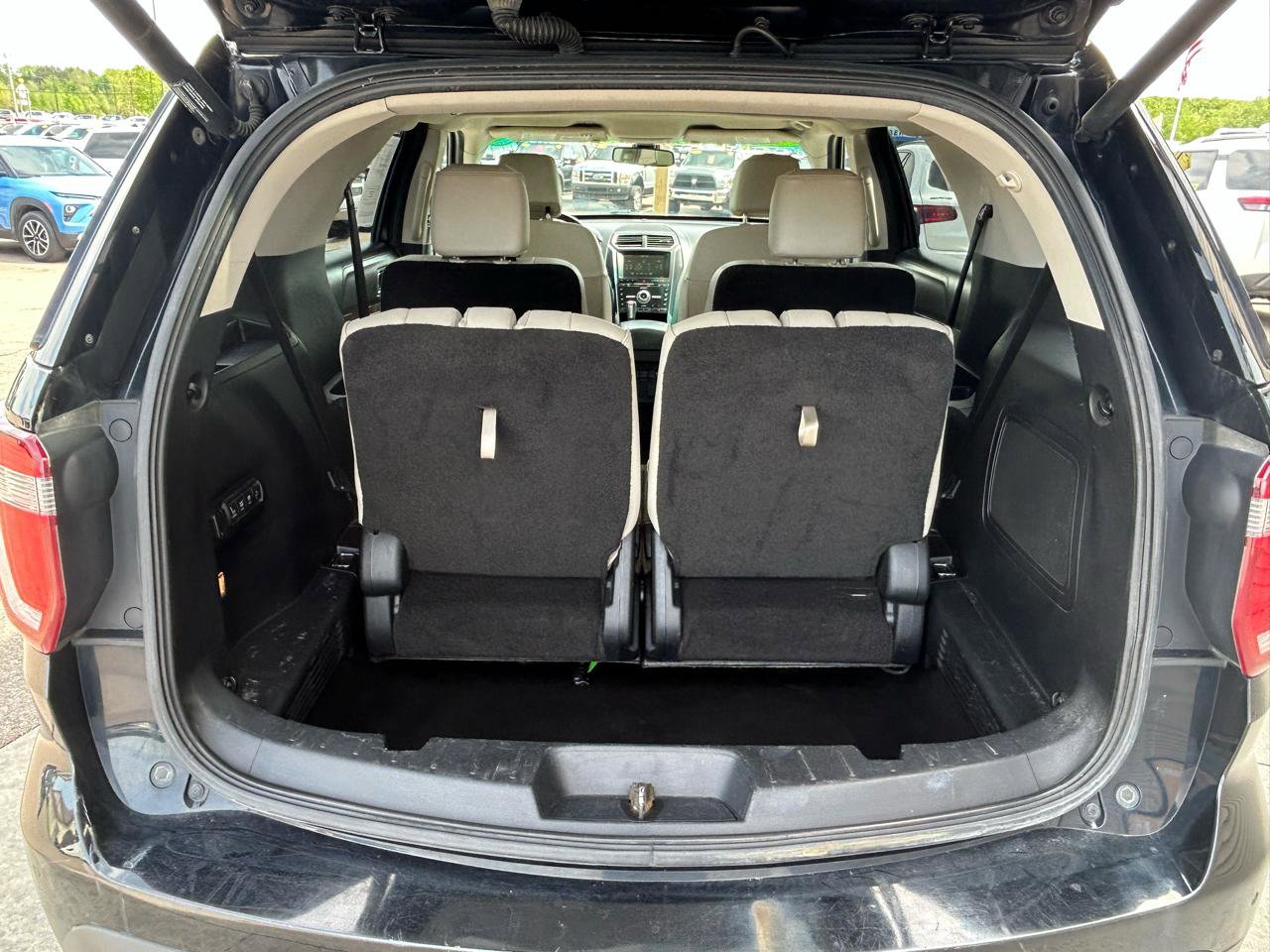 Used 2016 Ford Explorer Platinum AWD/4WD image 18