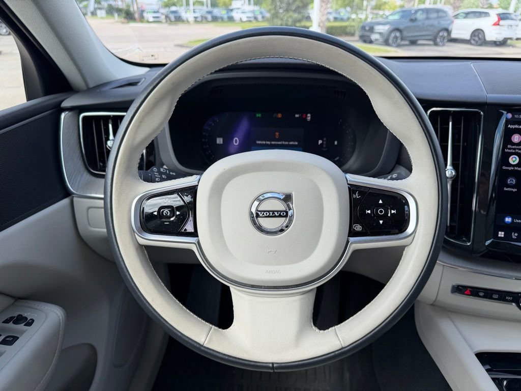 Used 2023 Volvo XC60 B5 Plus w/ Climate Package image 17