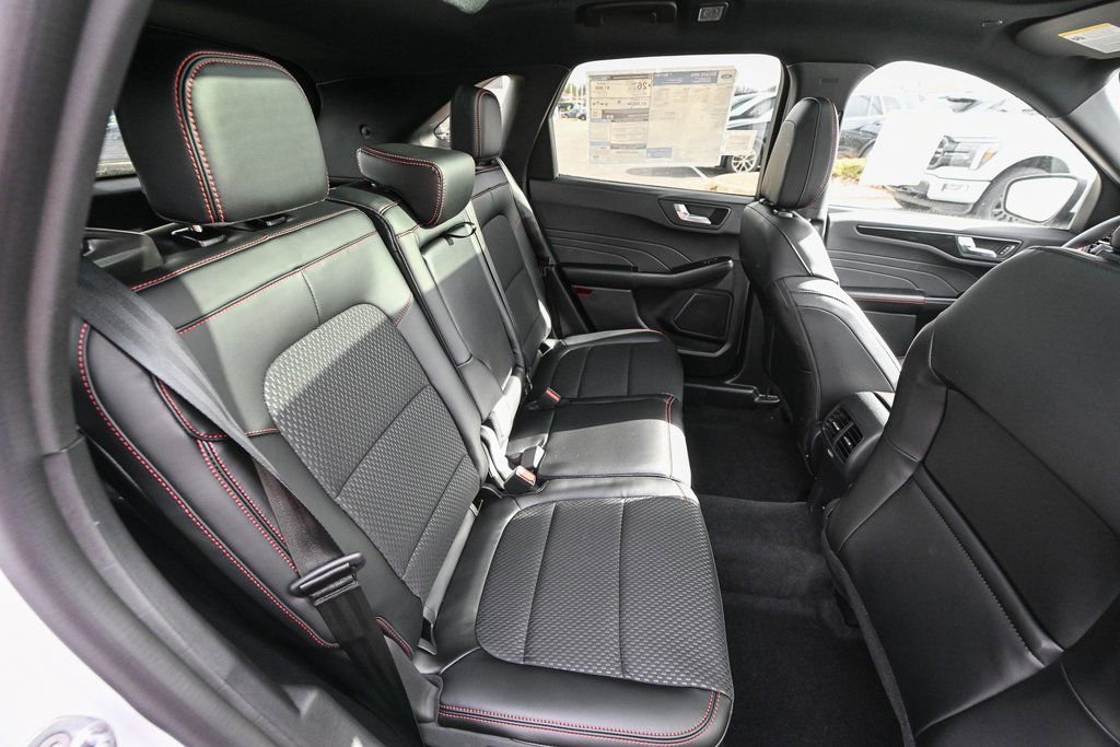 New 2026 Ford Escape ST-Line Select w/ Equipment Group 401A image 24