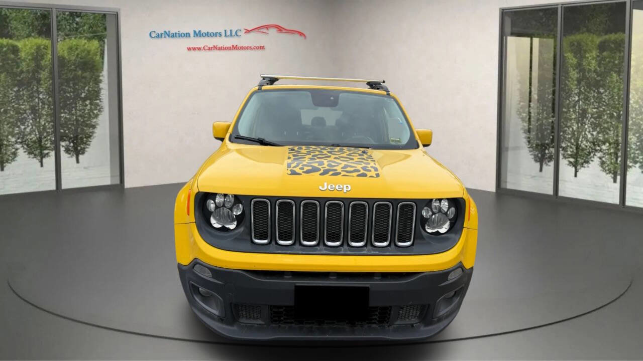Used 2017 Jeep Renegade Latitude image 2