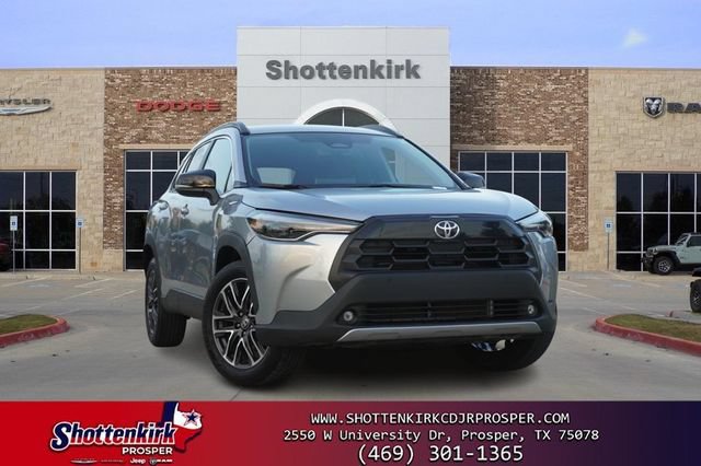 Used 2026 Toyota Corolla Cross XLE FWD image 1