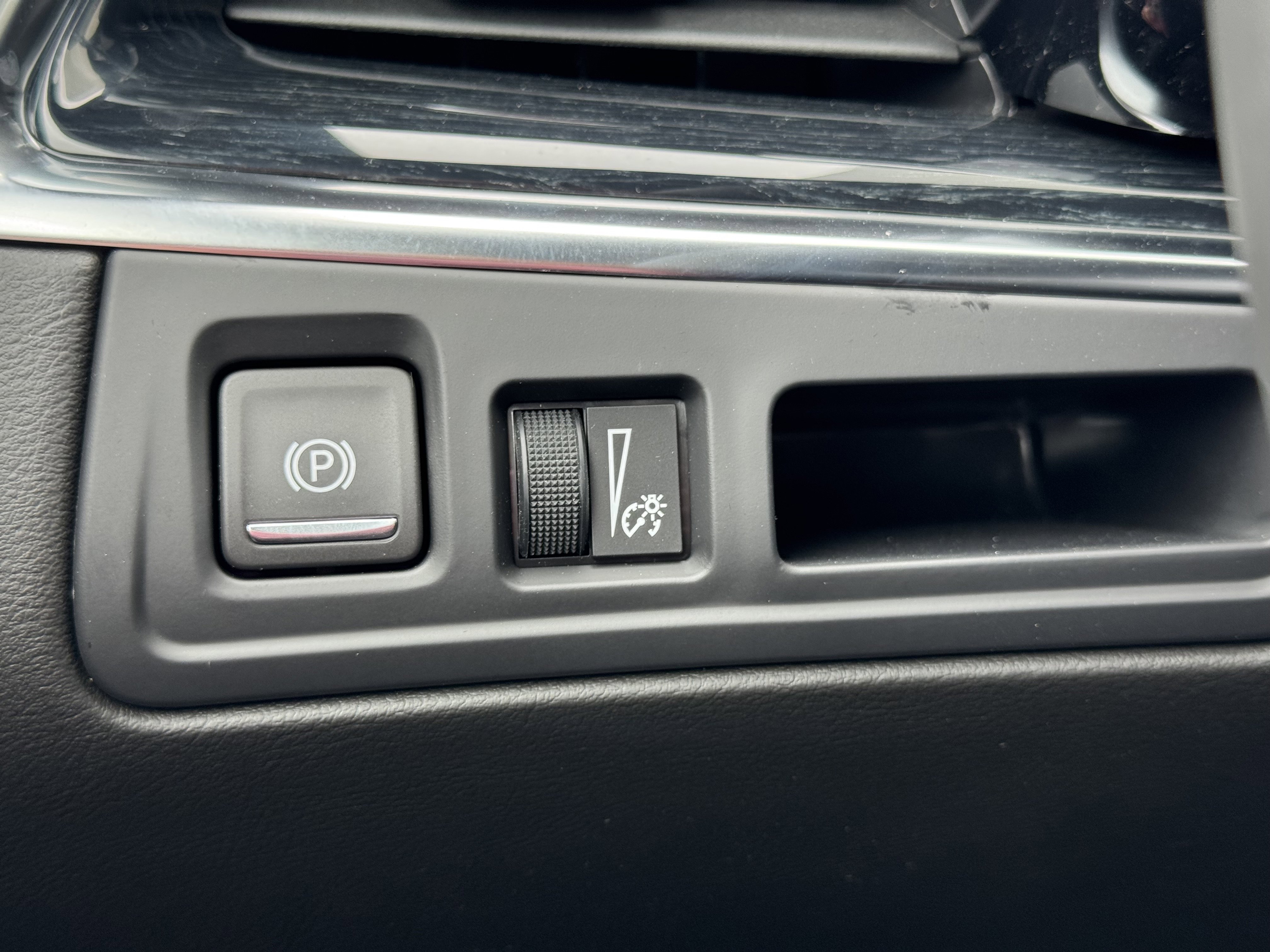 New 2025 Cadillac XT5 Premium Luxury image 28