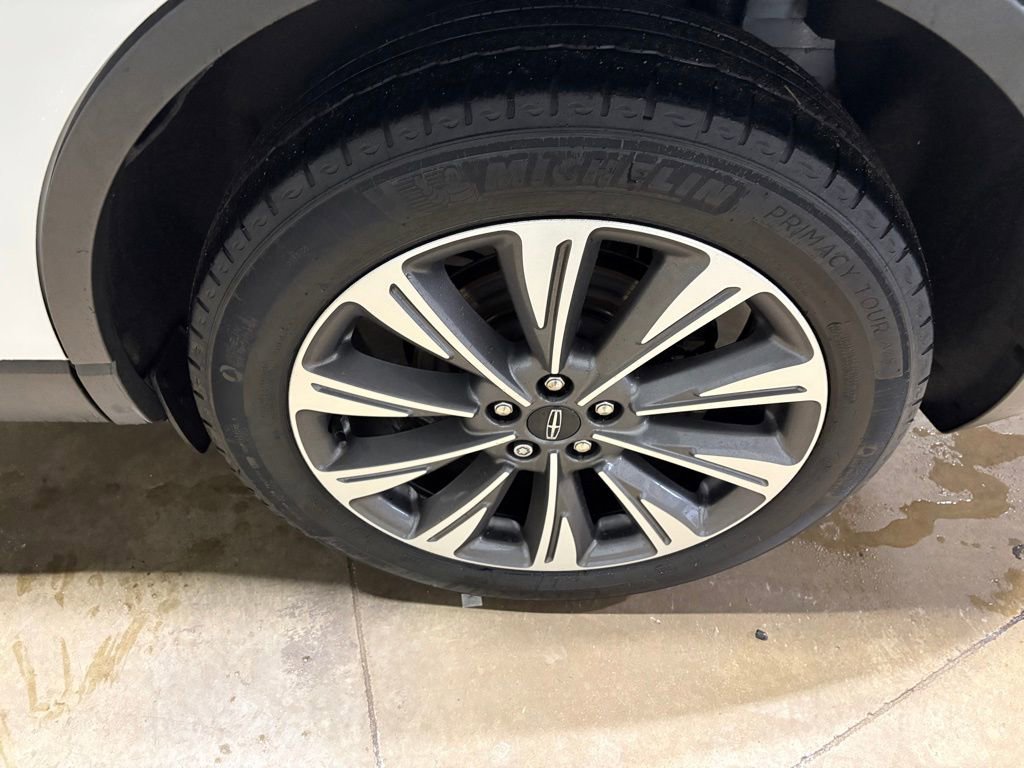 Used 2022 Lincoln Corsair Reserve w/ Equipment Group 201A image 25