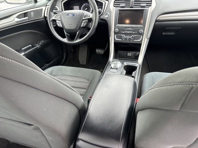 Used 2019 Ford Fusion SE image 37