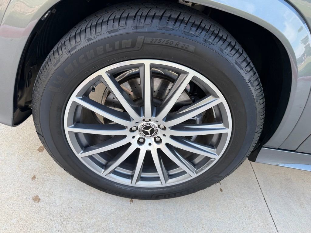 Used 2025 Mercedes-Benz GLS 450 4MATIC image 8